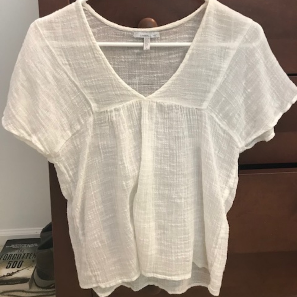 Oneil Beachy white shirt